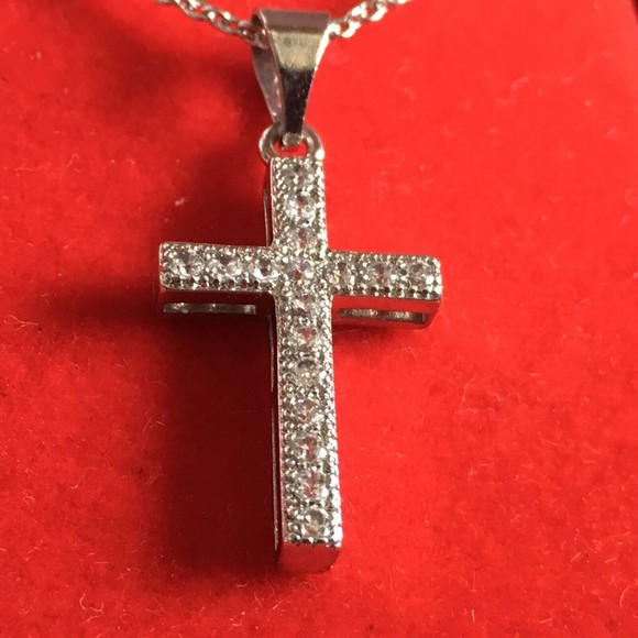 IBB Silver Tone Crystal Cross necklace - Picture 2 of 5